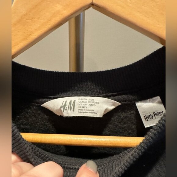 Harry Potter H&M Sweatshirt Women’s Small / Kids 14 Crewneck Graphic Pullover - Picture 4 of 4